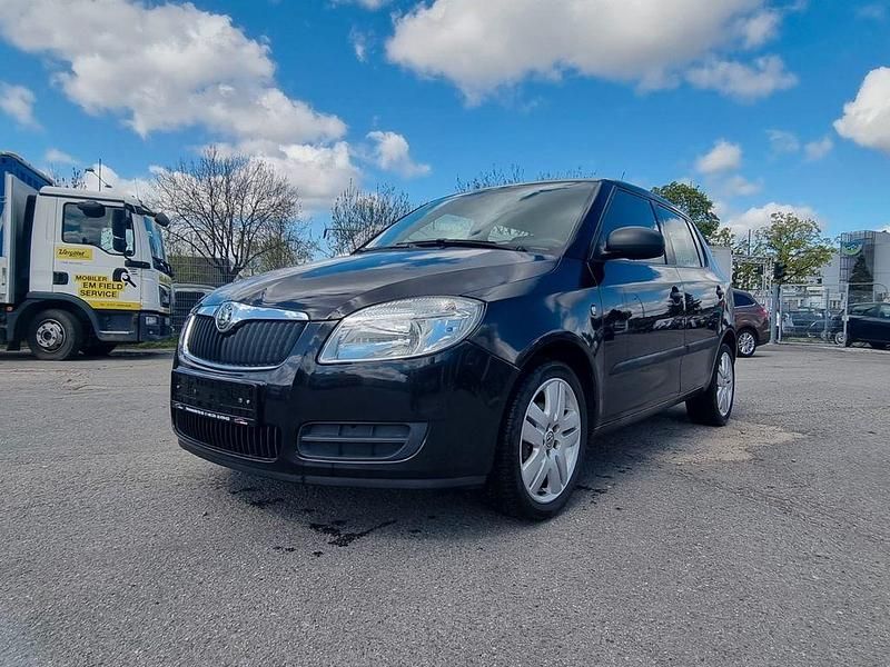 Gebraucht Skoda Fabia Classic 60 PS (44 kW) 2010 Schwarz Limousine