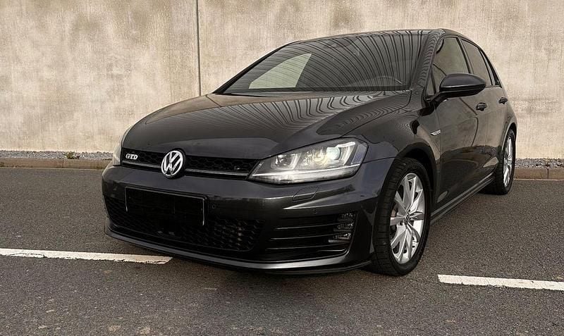 Grau Gebraucht 2014 VW Golf VII GTD Limousine | 11.999 € (Guter Preis) - Bild 1/4