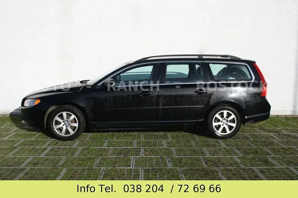 Gebraucht Volvo V70 Kinetic 179 PS (131 kW) 2012 Schwarz Kombi