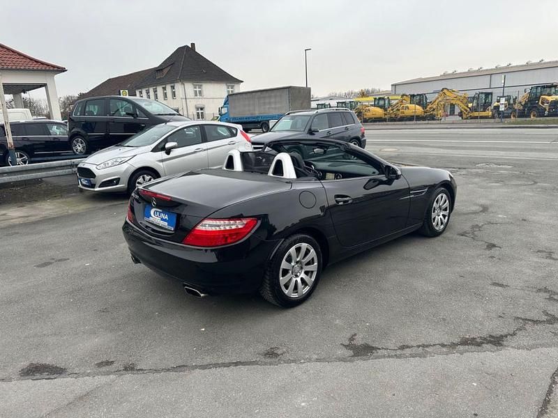 Gebraucht Mercedes SLK200 184 PS (135 kW) 2013 Schwarz Cabrio