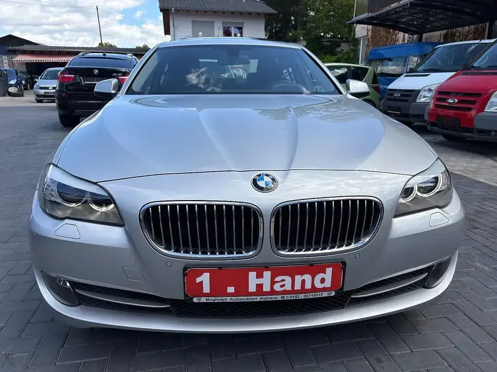 Gebraucht BMW 530 258 PS (189 kW) 2012 Silber Limousine