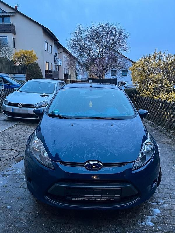 Gebraucht Ford Fiesta Ambiente 60 PS (44 kW) 2009 Blau Kleinwagen