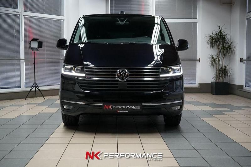 Second-hand VW Multivan Highline 199 CP (146 kW) 2020 Negru Monovolum