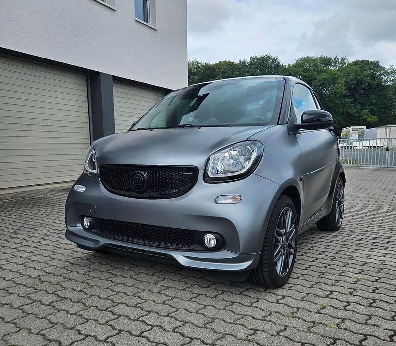 Grau Gebraucht 2018 Smart ForTwo Coupé Brabus Cabrio | 15.600 € (Guter Preis) - Bild 1/4