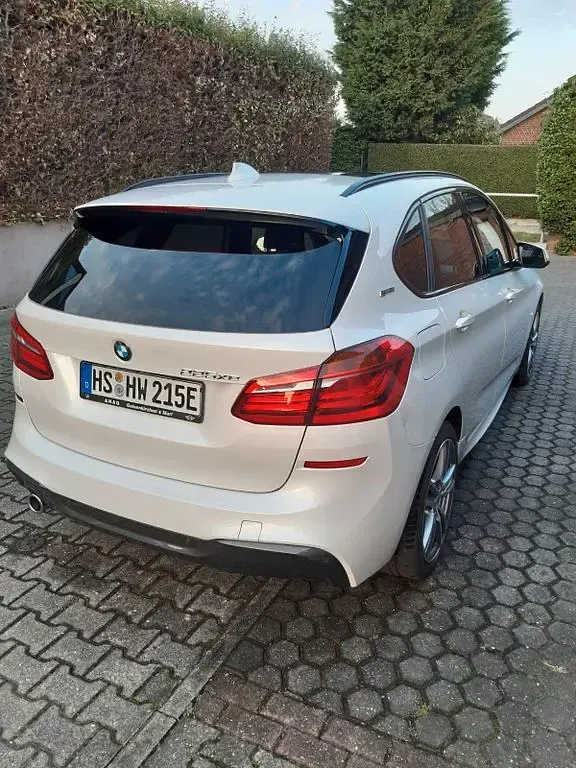 Gebraucht BMW 225 iPerformance 224 PS (164 kW) 2018 Weiß Kombi