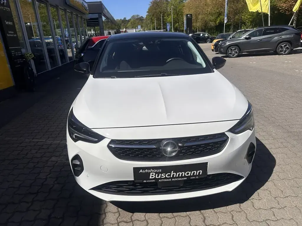 Käytetty Opel Corsa-e Elegance 100 kW (136 HP) 2023 Valkoinen Viistoperä