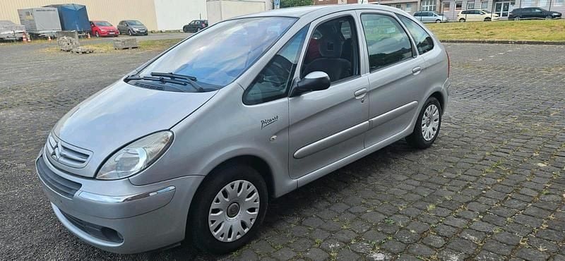 Silber Gebraucht 2008 Citroën Xsara Picasso Van / Kleinbus | 1.199 € (Guter Preis) - Bild 1/4