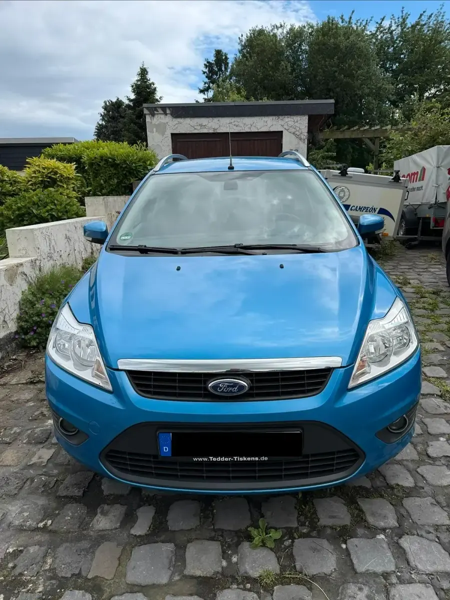 Gebraucht Ford Focus Viva 100 PS (73 kW) 2010 Blau Kombi