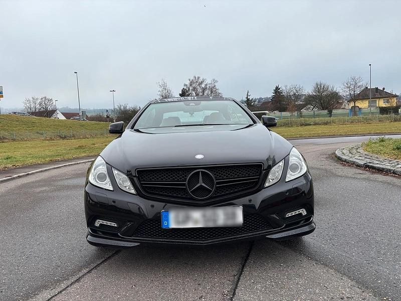 Gebraucht Mercedes E200 AMG 184 PS (135 kW) 2011 Coupé