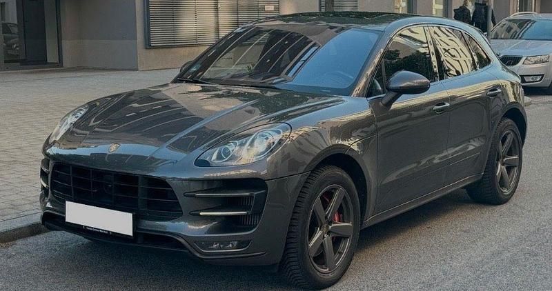 Grau Gebraucht 2014 Porsche Macan Turbo SUV | 22.900 € (Teuer) - Bild 1/4