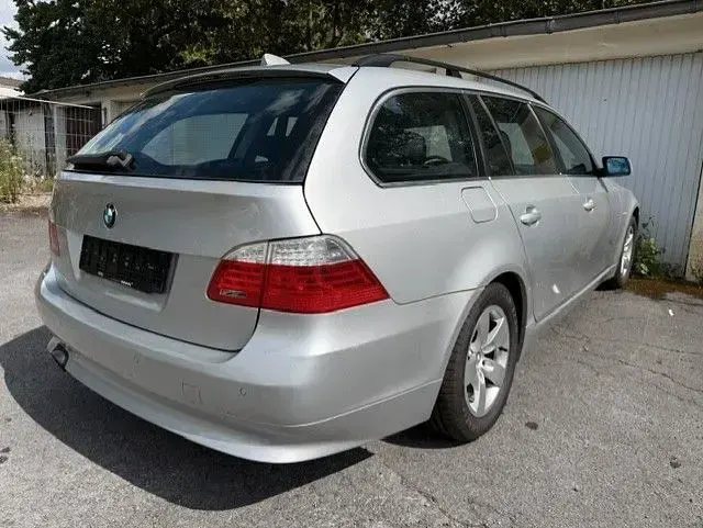 Gebraucht BMW 520 170 PS (125 kW) 2008 Silber Limousine
