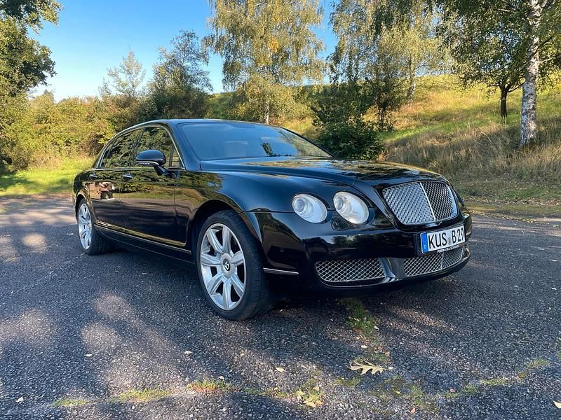 Schwarz Gebraucht 2006 Bentley Continental Flying Spur Limousine | 29.999 € (Etwas zu teuer) - Bild 1/4