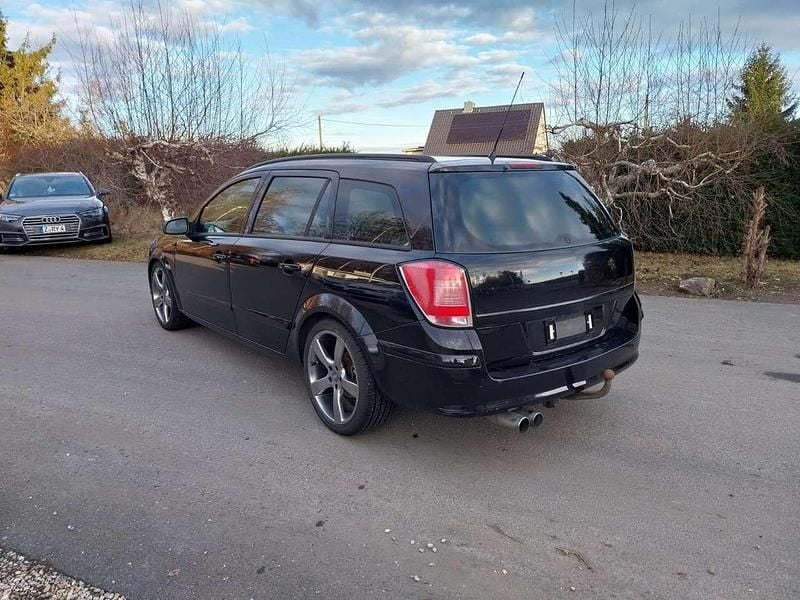 Gebraucht Opel Astra Cosmo 105 PS (77 kW) 2006 Schwarz Kombi