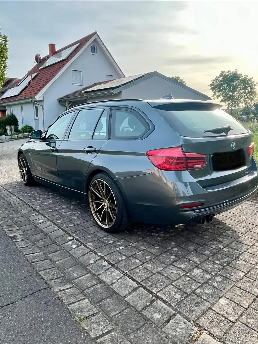 Second-hand BMW 330 258 CP (189 kW) 2015 Gri Break
