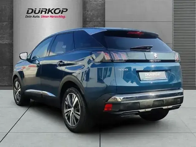 Gebraucht Peugeot 3008 Allure 131 PS (96 kW) 2023 Lackierung blau celebes/metall SUV