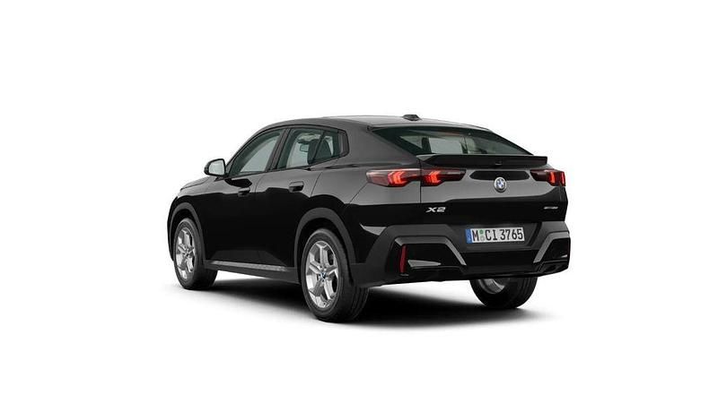 Neu BMW X2 170 PS (125 kW) 2025 Schwarz uni SUV