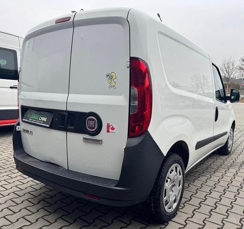 Gebraucht Fiat Doblò Basis 75 PS (55 kW) 2016 Weiß Van / Kleinbus