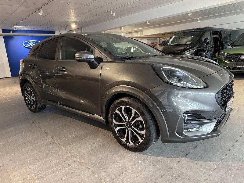 Gebraucht Ford Puma ST-Line 155 PS (114 kW) 2024 Lackierung metallic "magnetic grau" grau SUV
