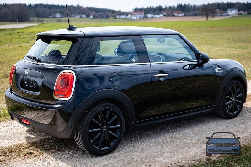 Gebraucht Mini Cooper 102 PS (75 kW) 2018 Schwarz Kleinwagen