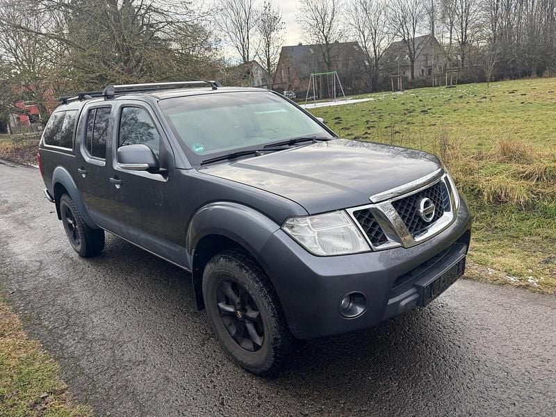 Gebraucht Nissan Navara 190 PS (139 kW) 2010 Grau Pickup