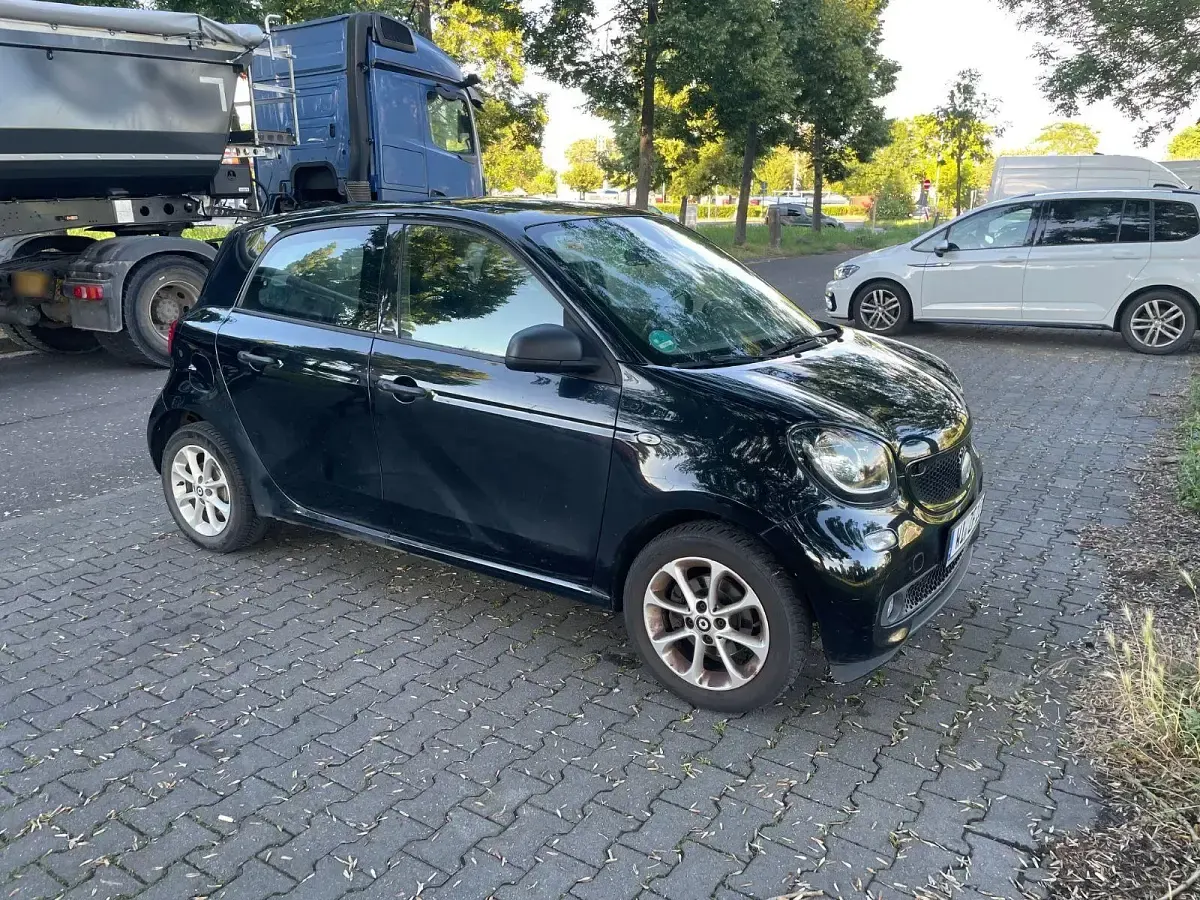 Gebraucht Smart ForFour 109 PS (80 kW) 2017 Schwarz Kleinwagen