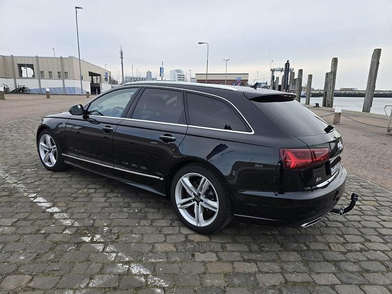 Gebraucht Audi A6 Comfort 190 PS (139 kW) 2015 Schwarz Kombi