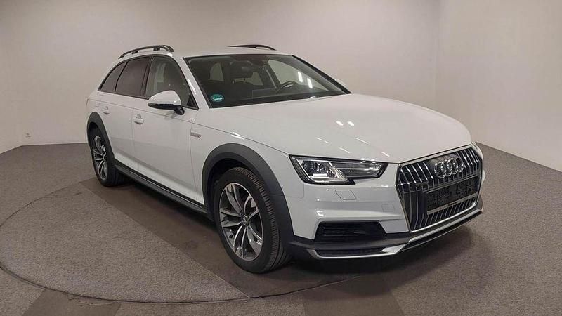 Gletscherweiß metallic Gebraucht 2019 Audi A4 Allroad Sport Kombi | 23.988 € (Fairer Preis) - Bild 1/4