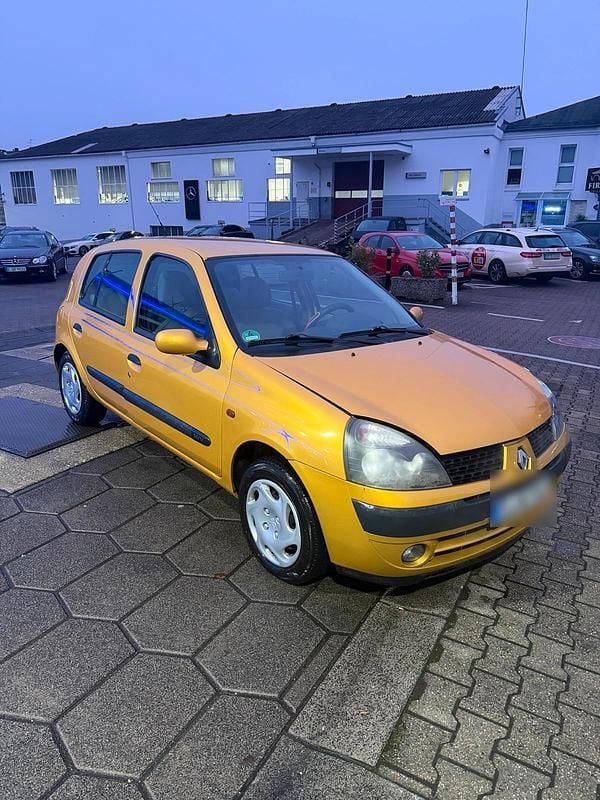 Gebraucht Renault Clio II 75 PS (55 kW) 2002 Kleinwagen