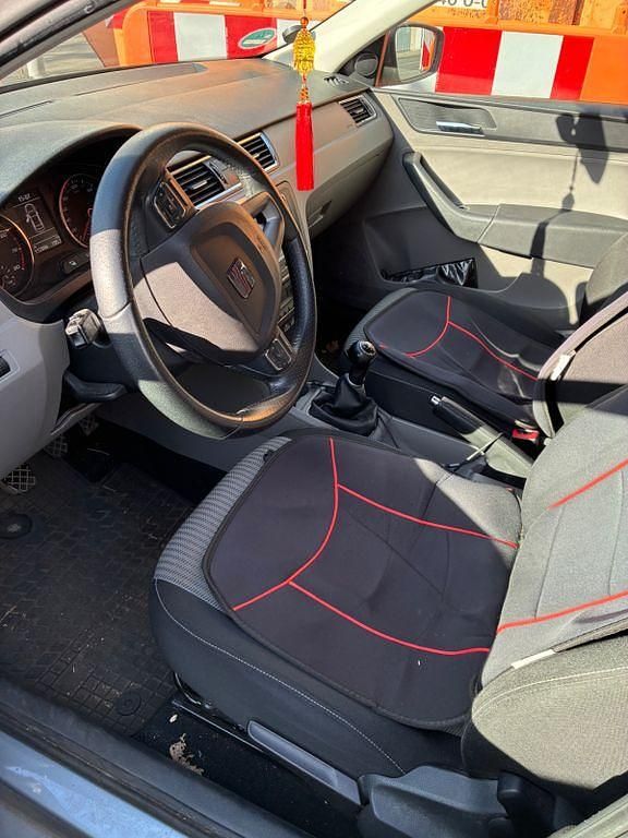 Gebraucht Seat Toledo Style 105 PS (77 kW) 2013 Silber Kleinwagen