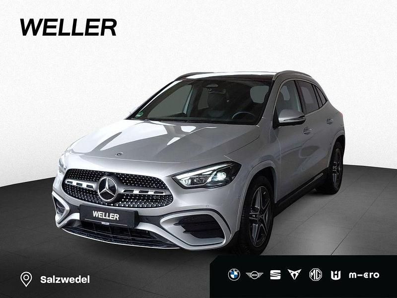 Iridiumsilber (silber) Gebraucht 2024 Mercedes GLA180 AMG line SUV | 41.990 € (Etwas zu teuer) - Bild 1/4