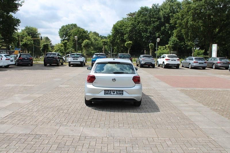 Gebraucht VW Polo Comfortline 80 PS (58 kW) 2020 Silber Limousine