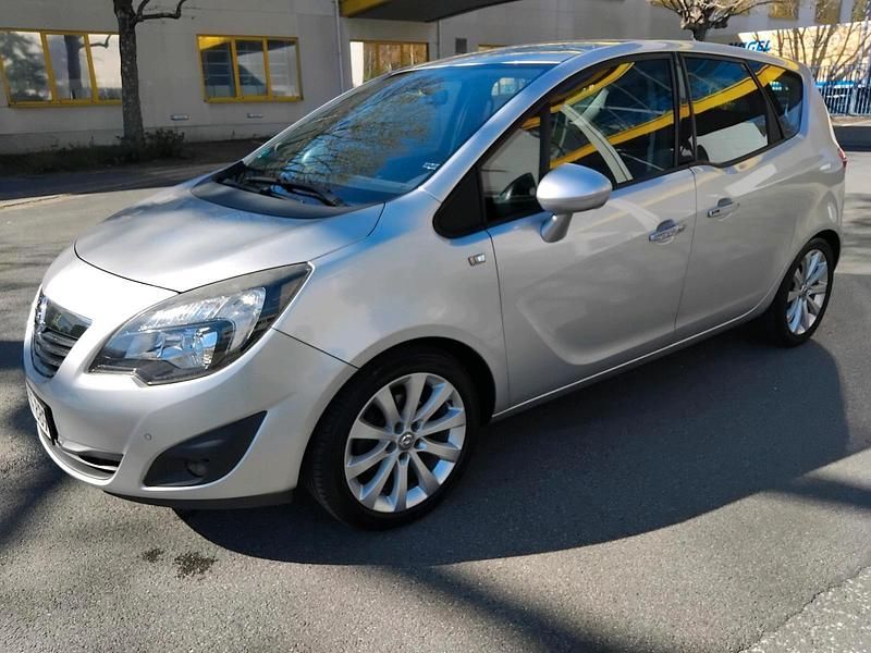 Gebraucht Opel Meriva 120 PS (88 kW) 2010 Silber Van / Kleinbus