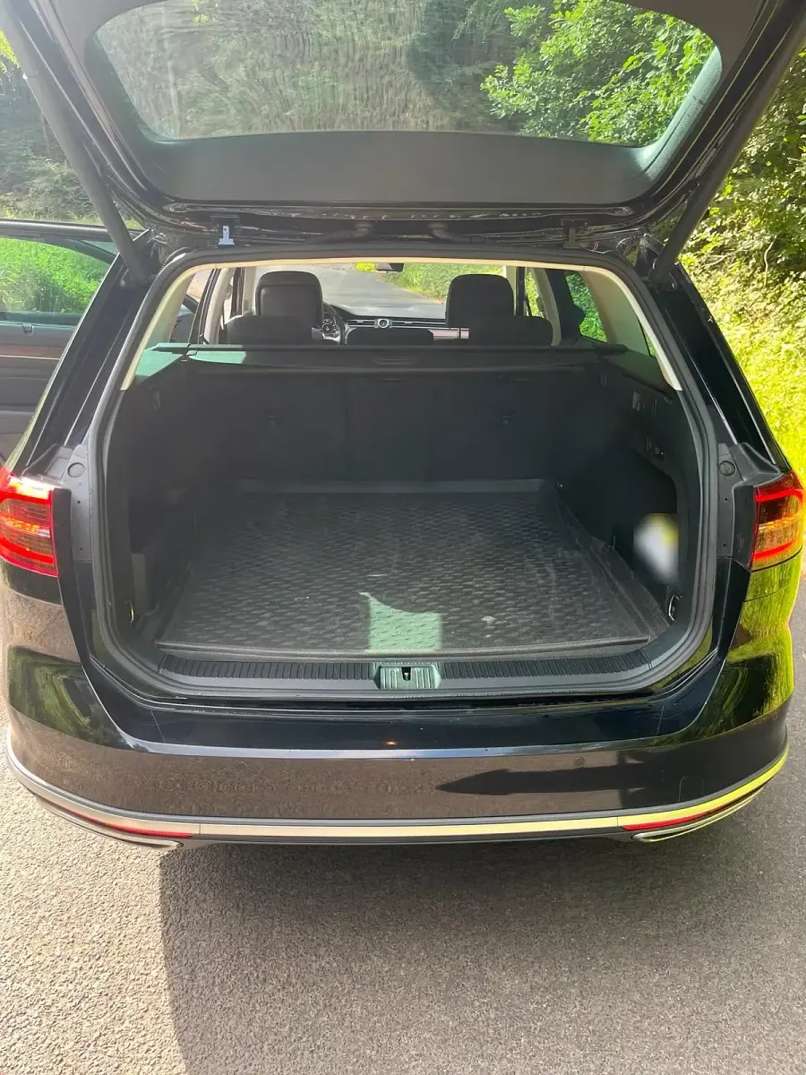 Gebraucht VW Passat 239 PS (175 kW) 2018 Schwarz Kombi