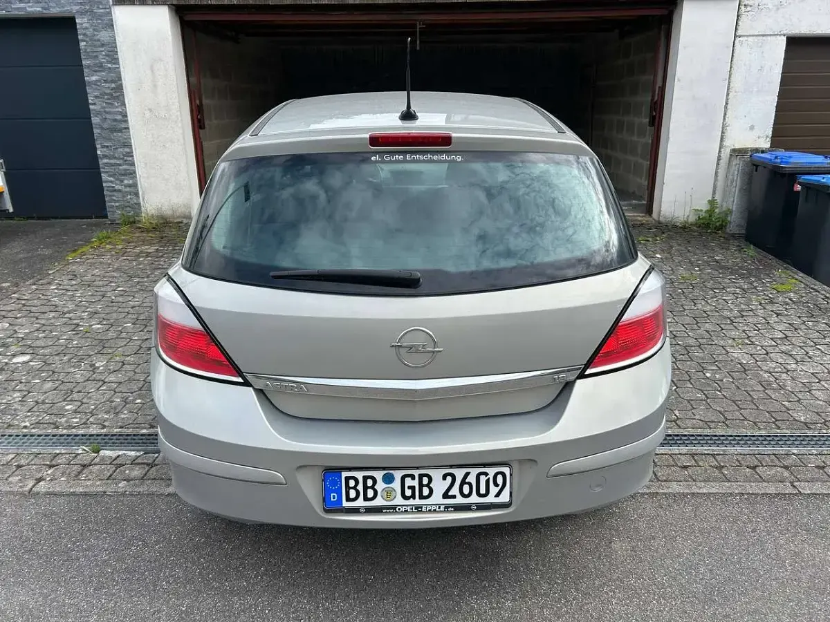 Gebraucht Opel Astra Njoy 125 PS (91 kW) 2005 Grau Limousine