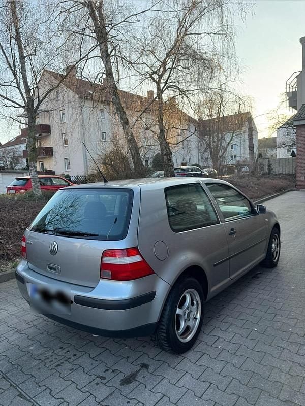 Gebraucht VW Golf IV 80 PS (58 kW) 2003 Silber Kleinwagen