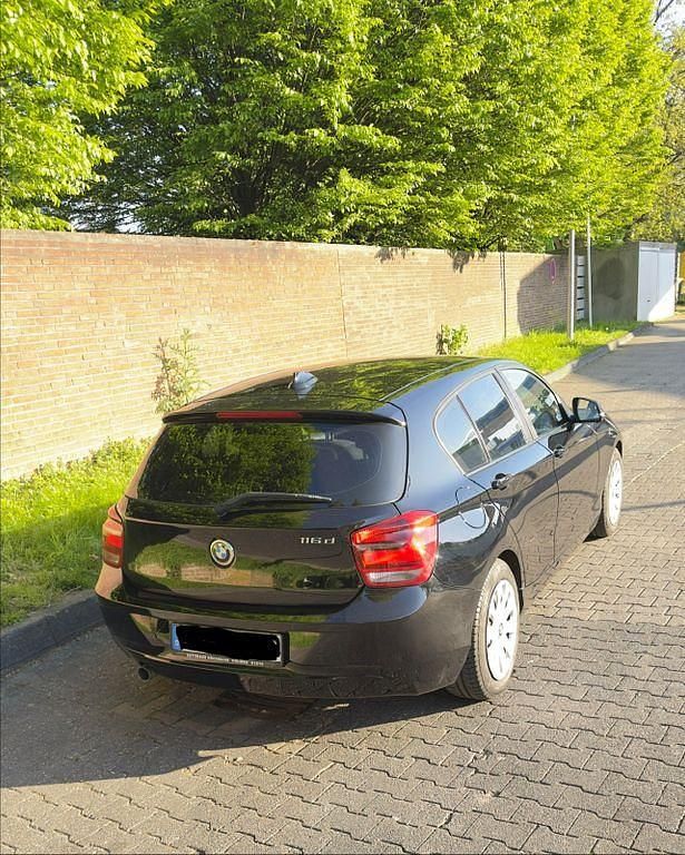 Usata BMW 116 Efficient Dynamics 116 CV (85 kW) 2014 Nero Utilitaria