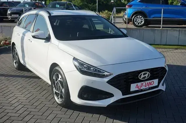 Neu Hyundai i30 150 PS (110 kW) 2026 Weiß Kombi