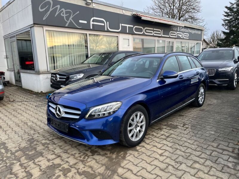 Blau Gebraucht 2019 Mercedes C200 Kombi | 18.490 € (Fairer Preis) - Bild 1/4