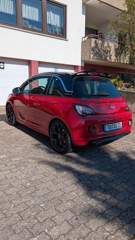 Gebraucht Opel Adam S 150 PS (110 kW) 2017 Rot Kleinwagen