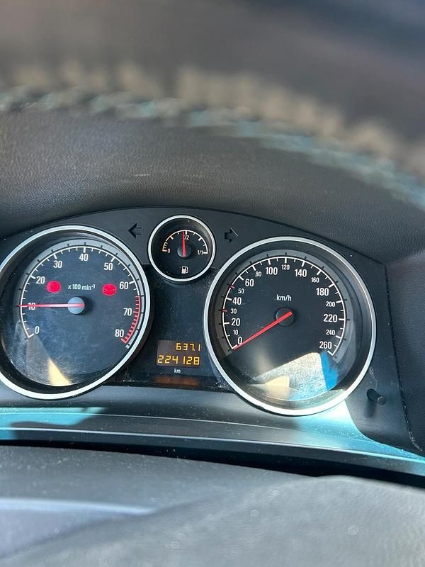 Blau Gebraucht 2007 Opel Zafira Van / Kleinbus | 1.999 € (Fairer Preis) - Bild 1/4