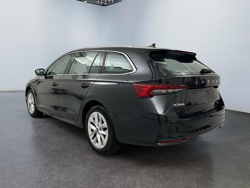Gebraucht Skoda Octavia Selection 150 PS (110 kW) 2025 1z  black magic met. Kombi