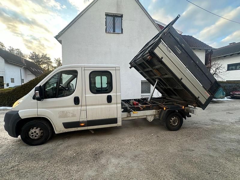 Gebraucht Peugeot Boxer 150 PS (110 kW) 2013 Weiß Van