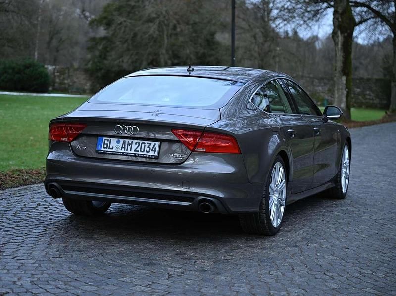 Gebraucht Audi A7 Ambiente 310 PS (228 kW) 2014 Grau Coupé