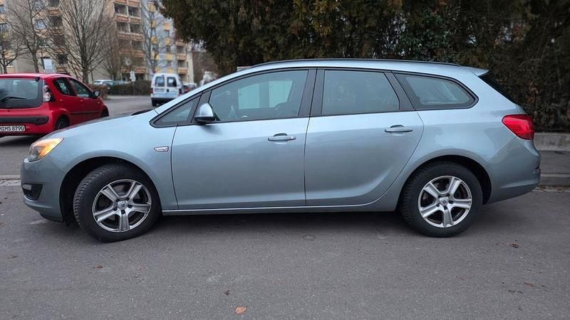 Gebraucht Opel Astra S 110 PS (80 kW) 2014 Grau Kombi