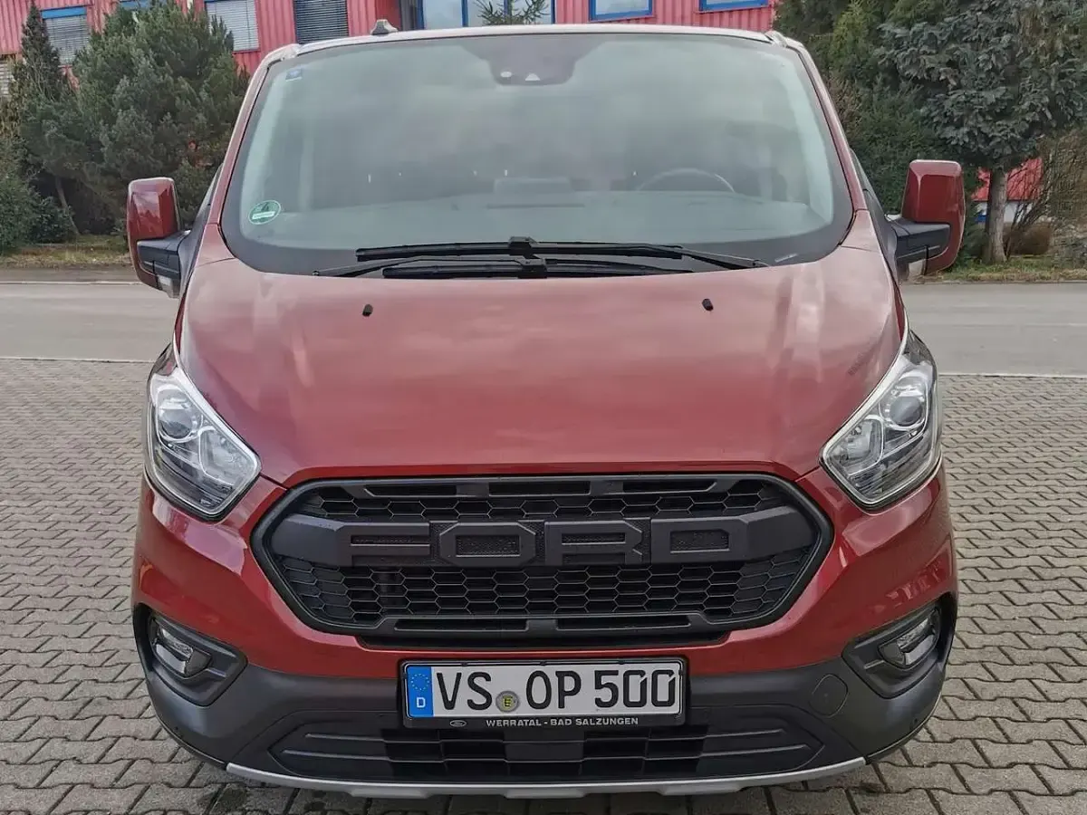 Usata Ford Transit Custom Trend 131 CV (96 kW) 2022 Rosso Furgone