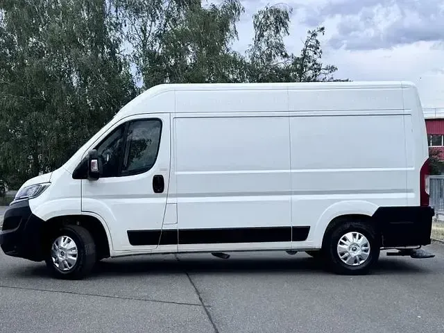 Gebraucht Citroën Jumper 165 PS (121 kW) 2021 Lack weiss banquise/deckende Van / Kleinbus