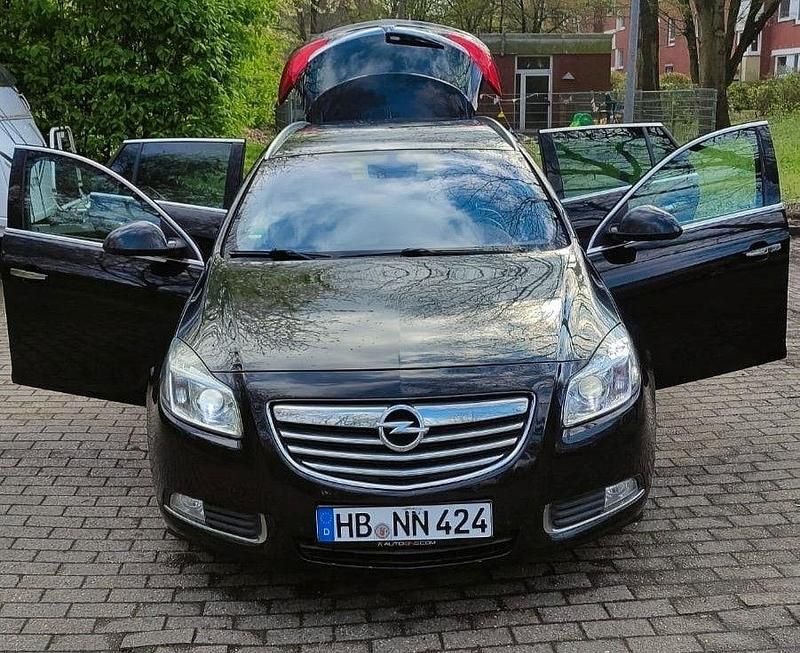 Gebraucht Opel Insignia 160 PS (117 kW) 2013 Schwarz Kombi