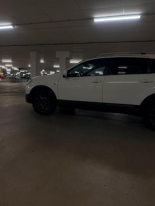 Gebraucht Nissan Qashqai +2 140 PS (102 kW) 2012 Weiß SUV