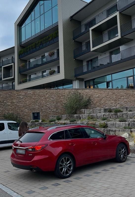 Gebraucht Mazda 6 175 PS (128 kW) 2017 Rot Kombi