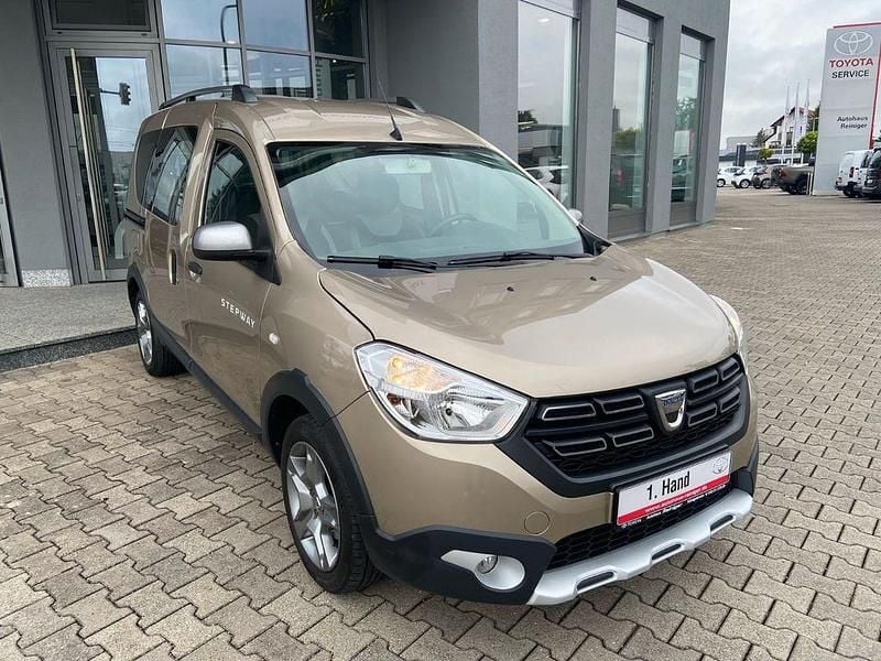 Gebraucht Dacia Dokker Stepway 131 PS (96 kW) 2020 Dune beige Van / Kleinbus